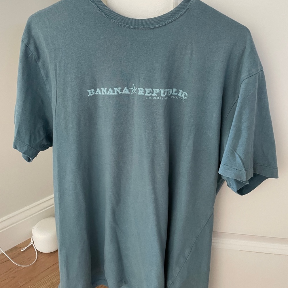 Banana Republic T shirt